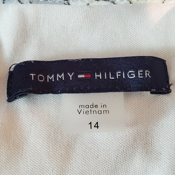 Tommy Hilfiger Floral Sheer Overlay Shift Dress - Picture 11 of 11